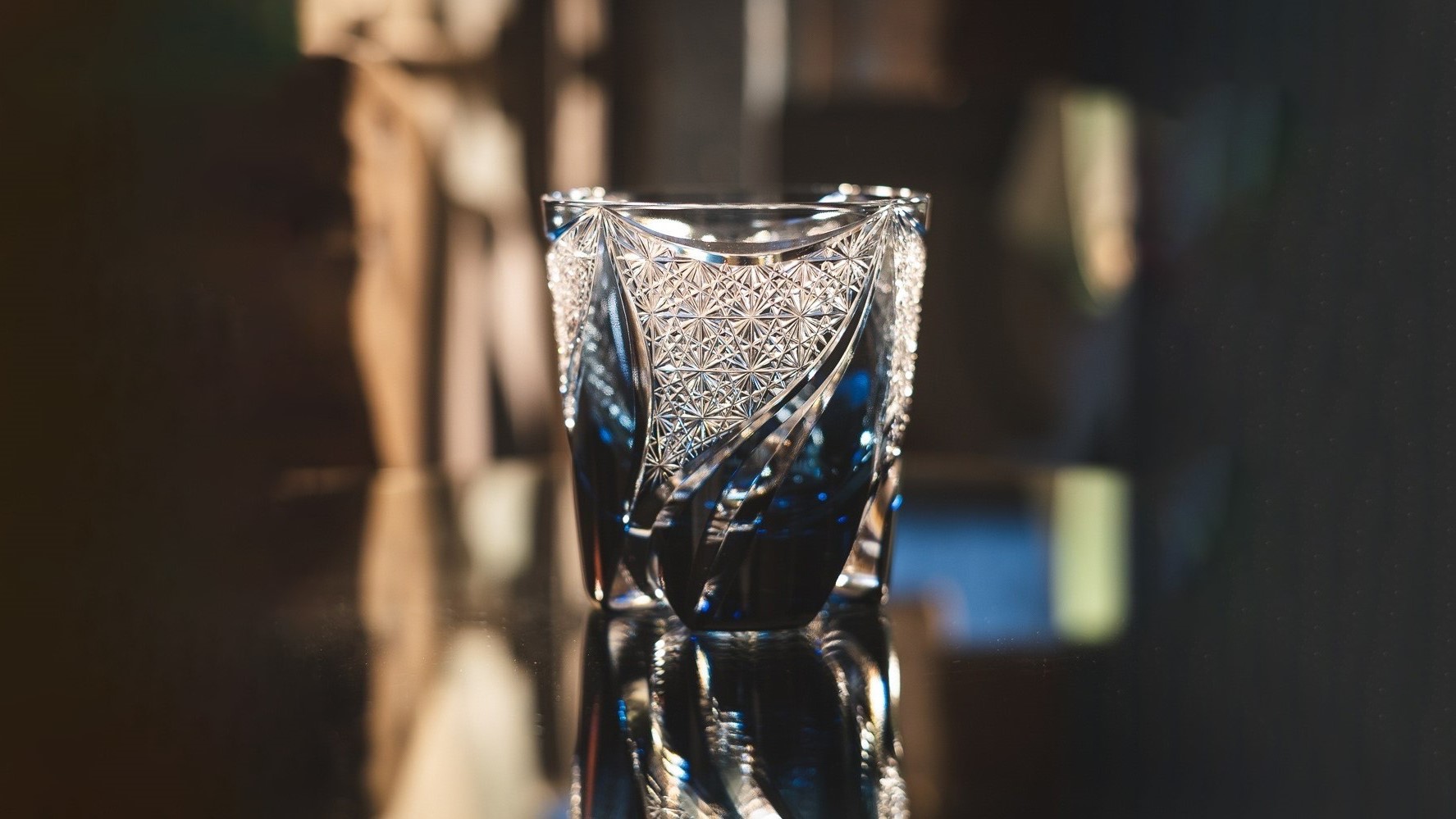 A Guide to the Traditional Japanese Craft: Edo-Kiriko Glass ｜Made in Japan  products BECOS