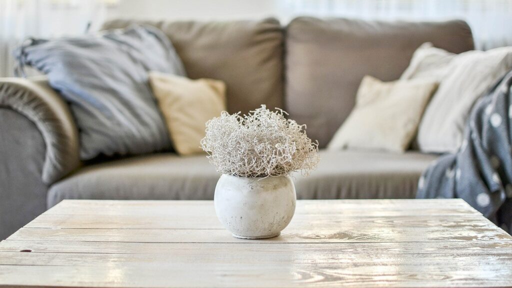 Flower Vase for Living Room – Discover Handcrafted Elegance